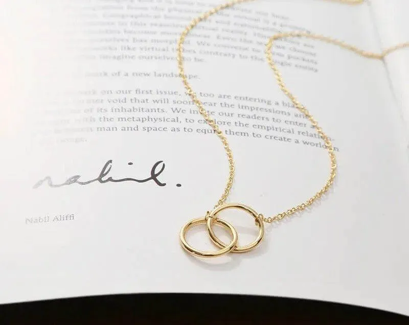 14K Gold Interlocking Rings Necklace