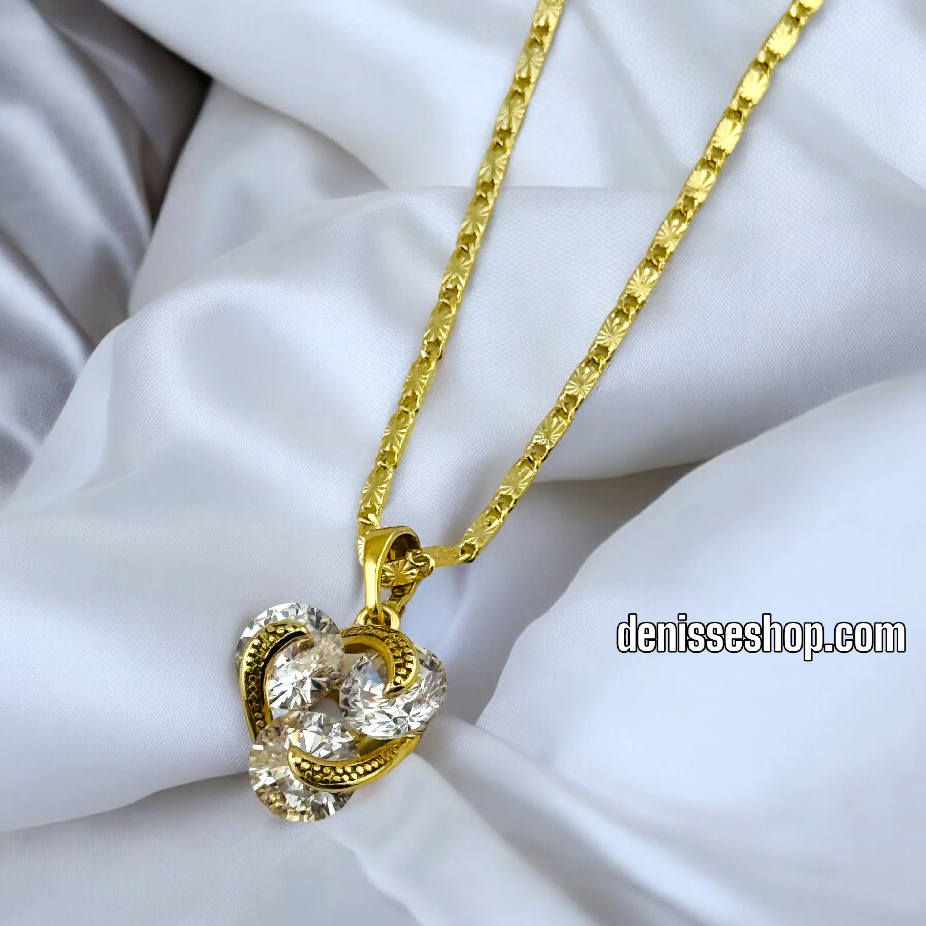 14K SHINY WHITE STONES PENDANT P516