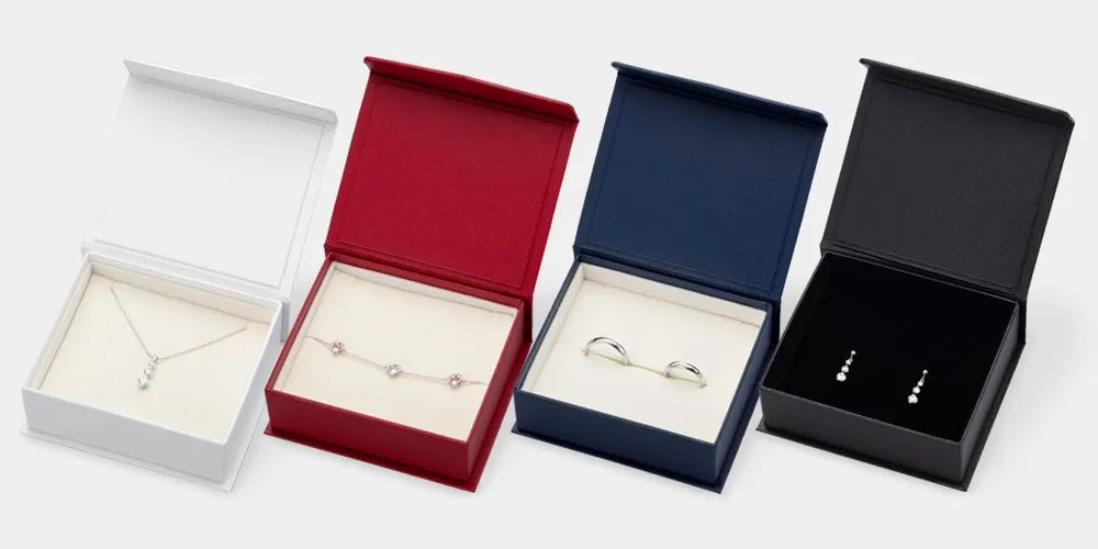 Box with magnet, for pierced earrings, rings, pendants, bracelets and pairs of rings, 20 pieces PB-011