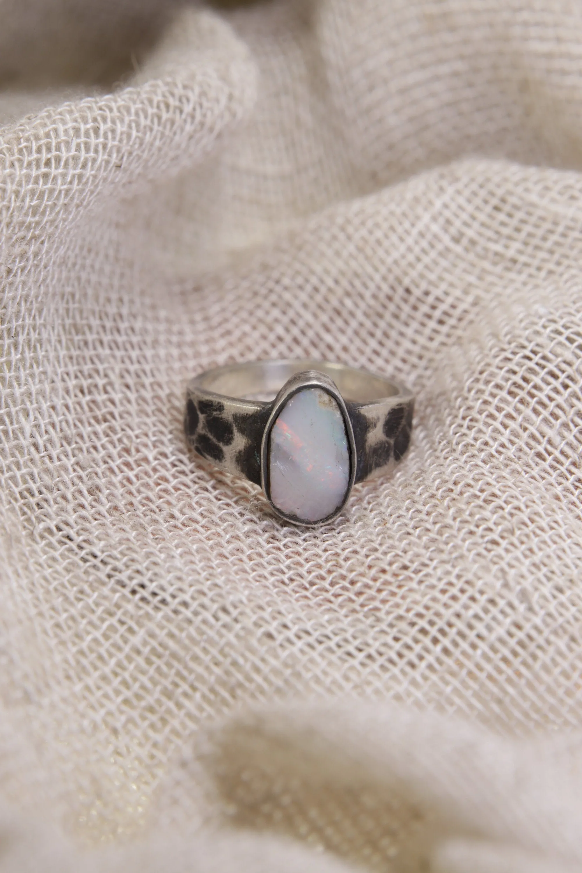 Enchanted Spectrum: Sterling Silver Ring with Australian Lightning Ridge Gem Opal - Textured & Oxidised - Size 7 - NO/01