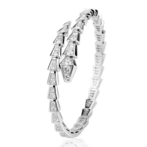 Exquisite Round Cut Diamond Bangle