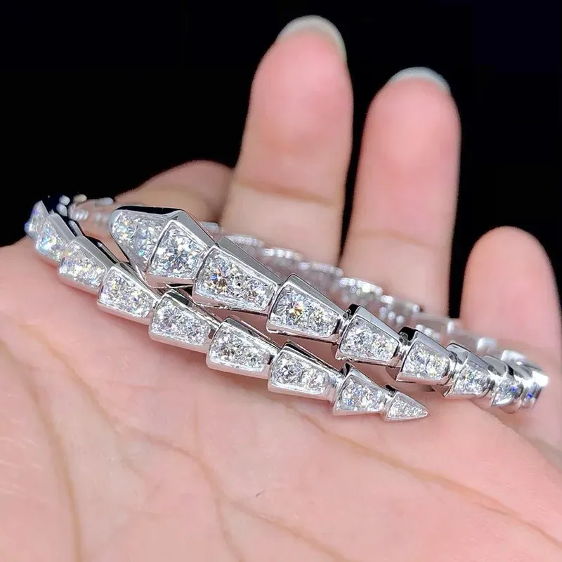 Exquisite Round Cut Diamond Bangle