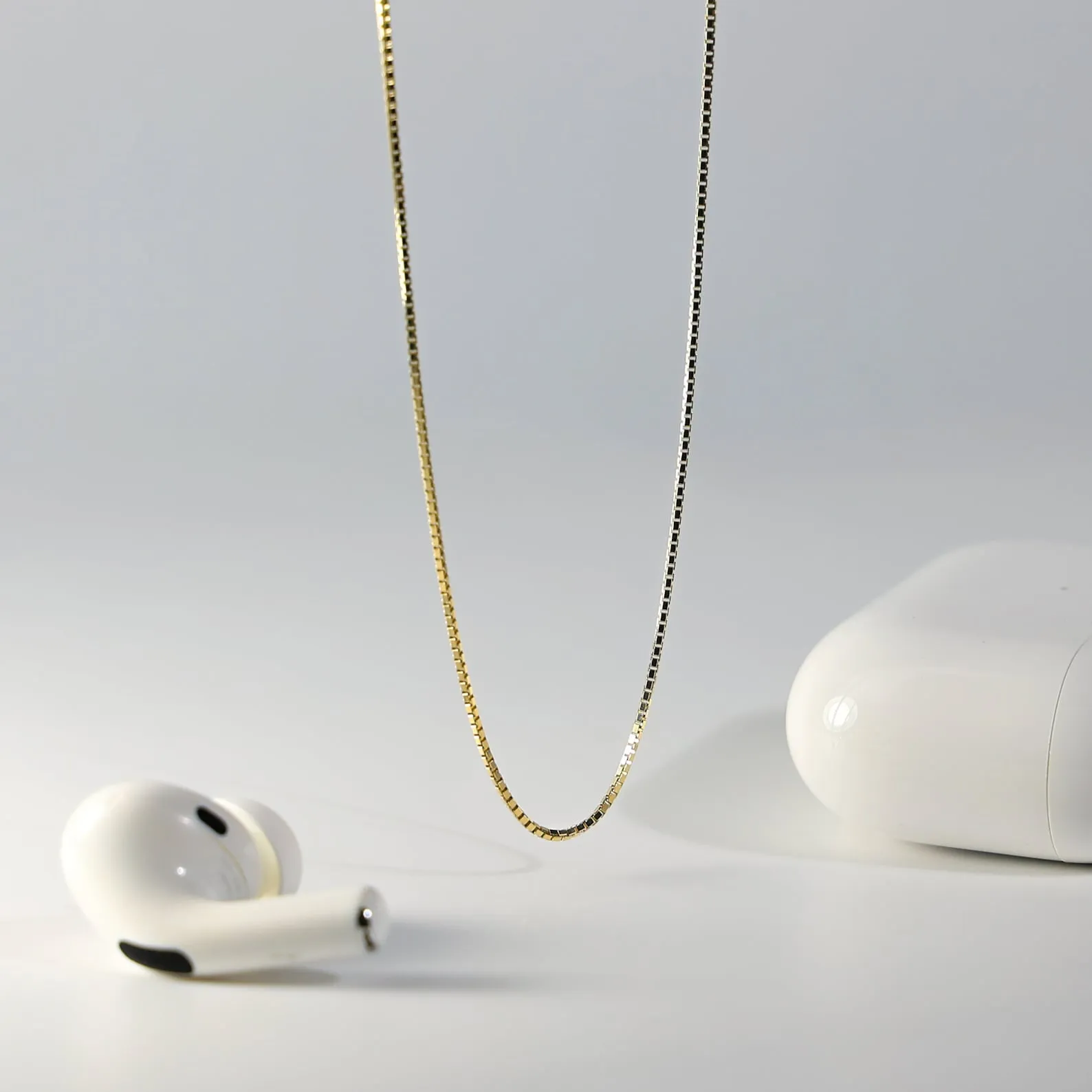 Gold Letter M Pendants | A-Z Gold Pendants