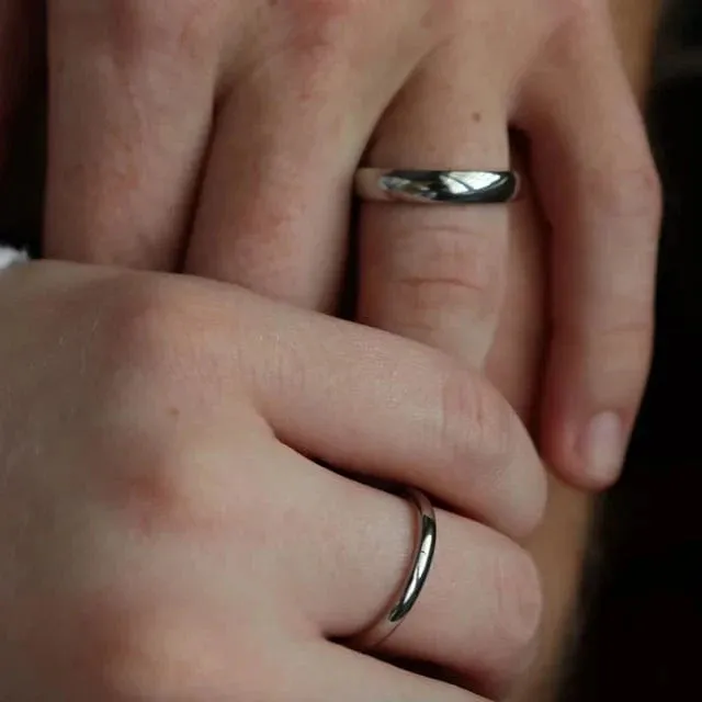 Highly Polished Rounded Stainless Steel Band