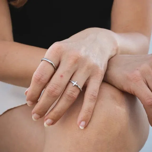 Highly Polished Rounded Stainless Steel Band