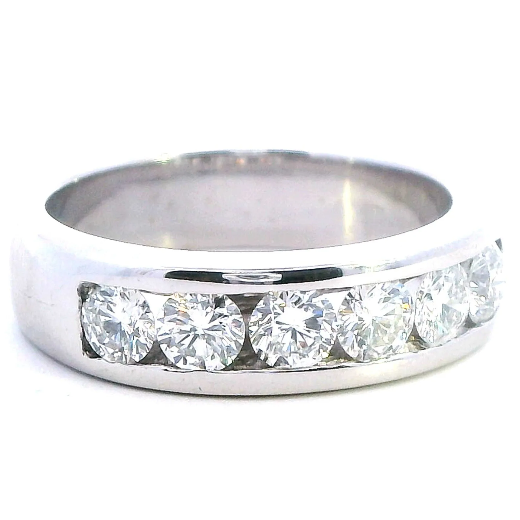 Luxurious White Gold Diamond Ring with Channel Set Brilliance