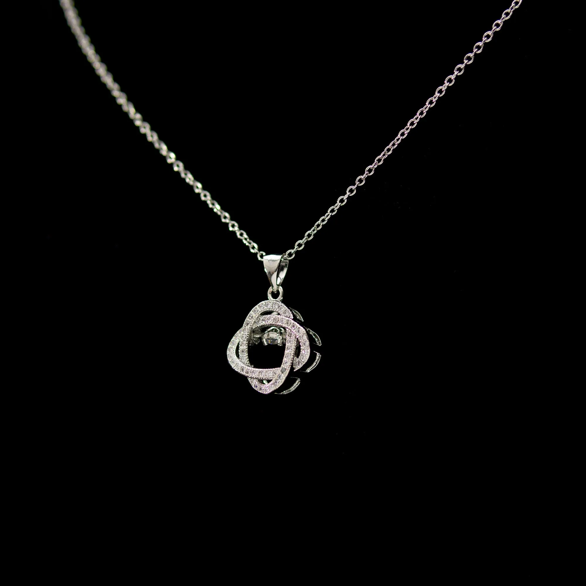 SHINY ROUNDED PENDANT