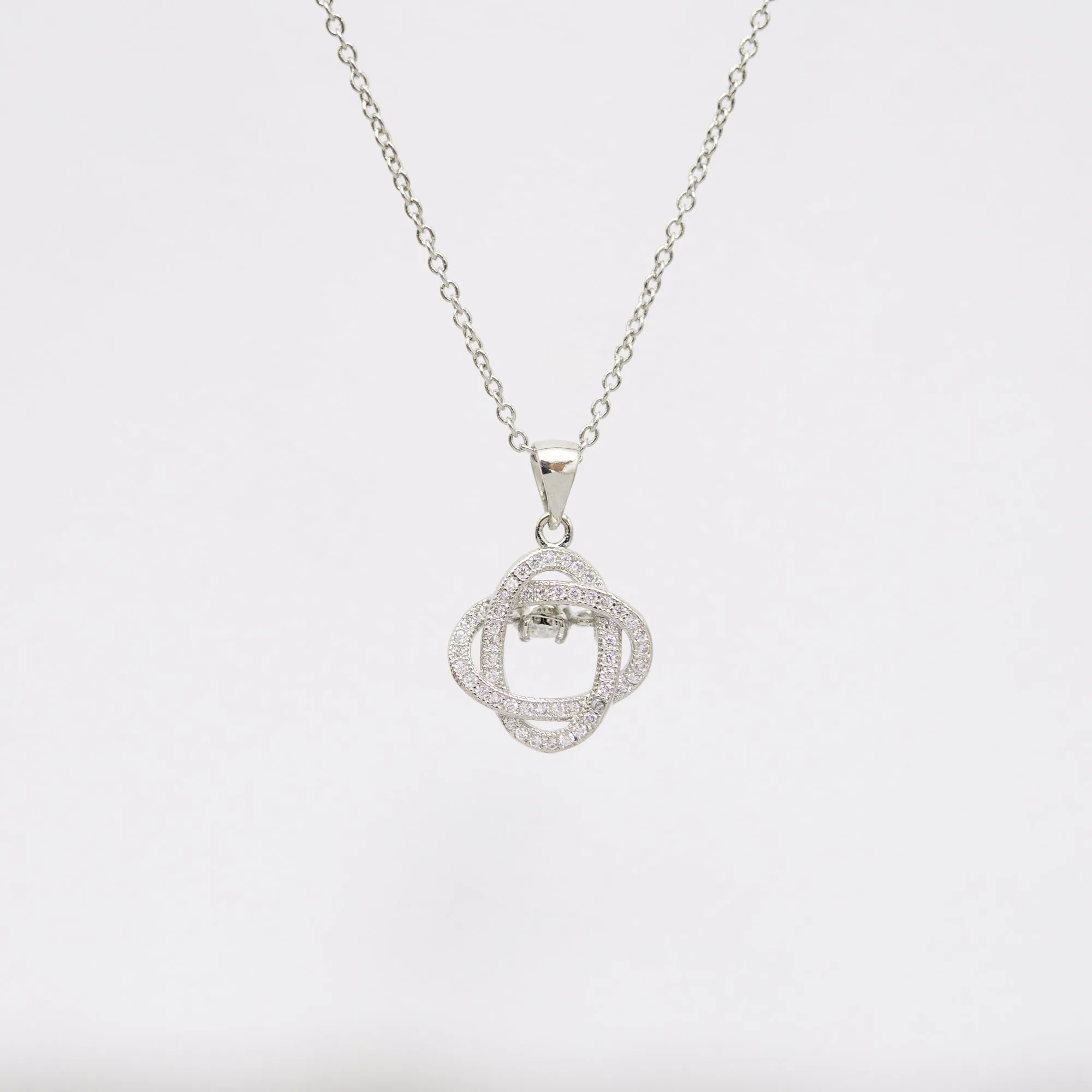 SHINY ROUNDED PENDANT