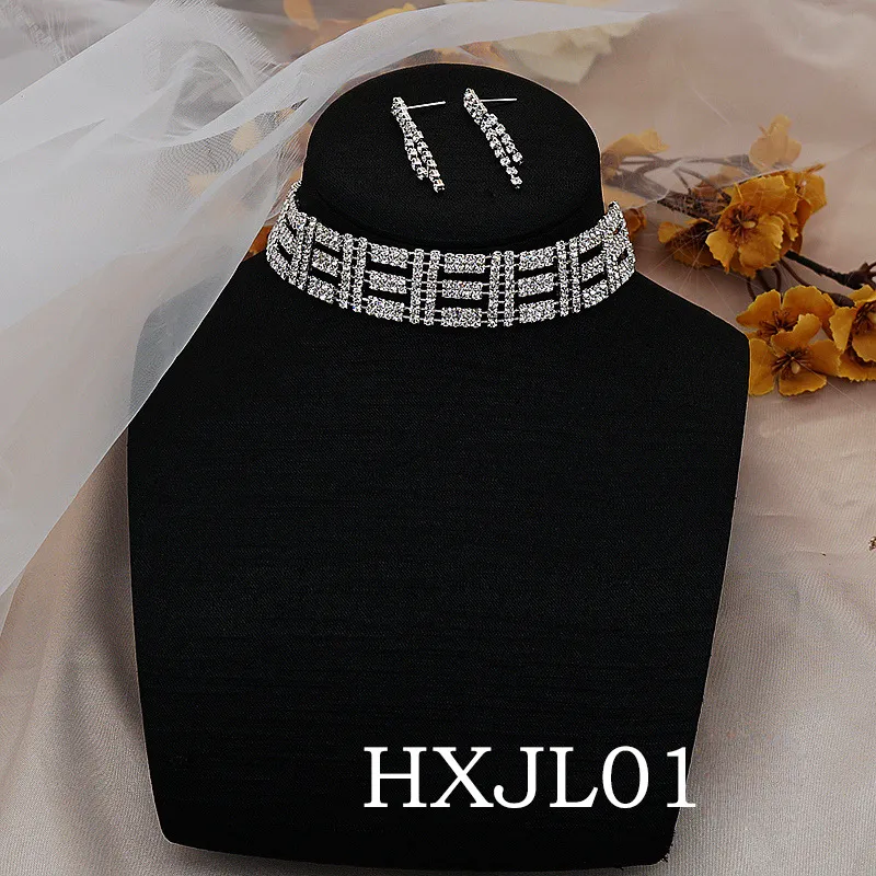 Wholesale Full Diamond Flower Shiny Necklaces