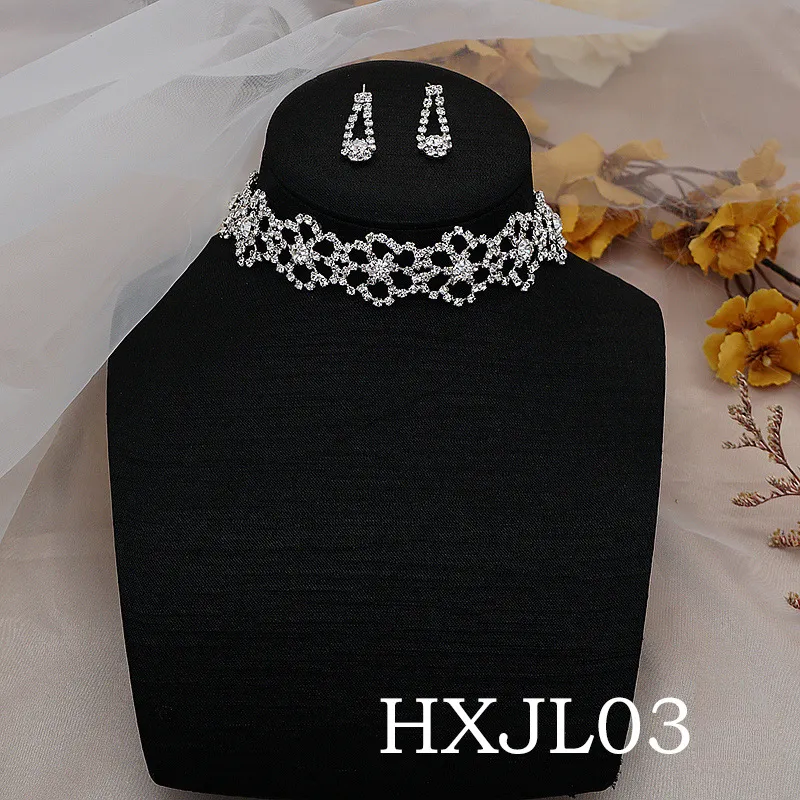 Wholesale Full Diamond Flower Shiny Necklaces