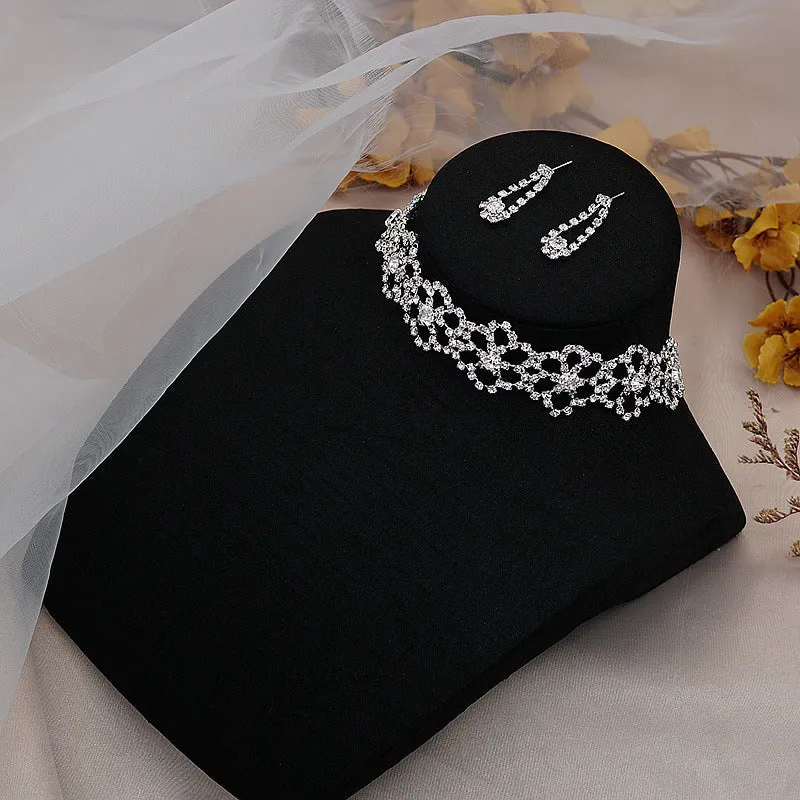 Wholesale Full Diamond Flower Shiny Necklaces